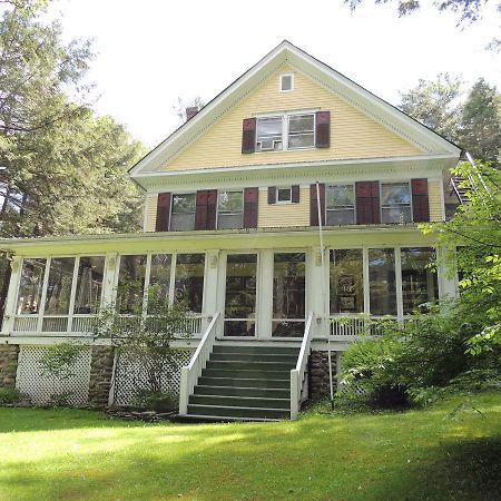 Brookview Manor Inn Canadensis Экстерьер фото