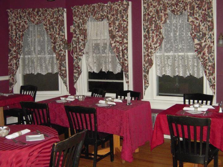 Brookview Manor Inn Canadensis Экстерьер фото
