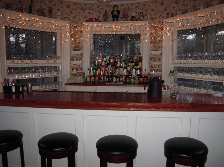 Brookview Manor Inn Canadensis Экстерьер фото