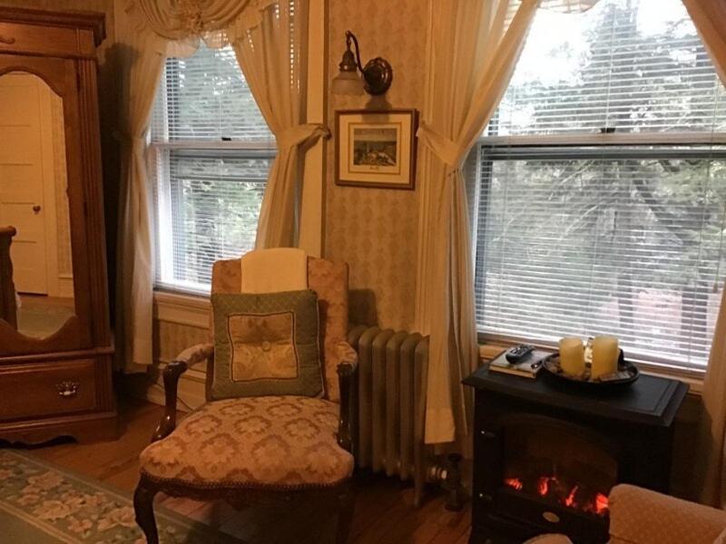 Brookview Manor Inn Canadensis Экстерьер фото