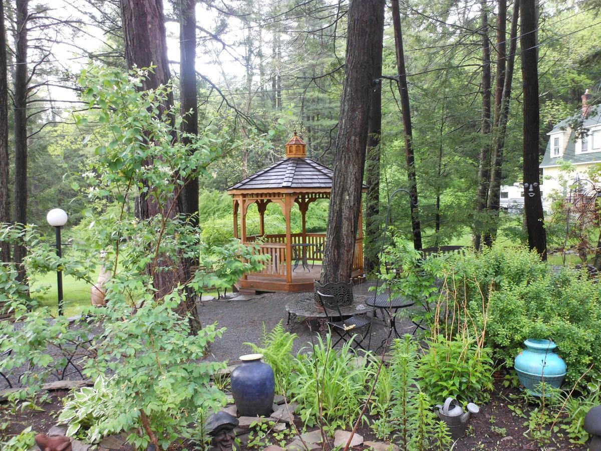 Brookview Manor Inn Canadensis Экстерьер фото