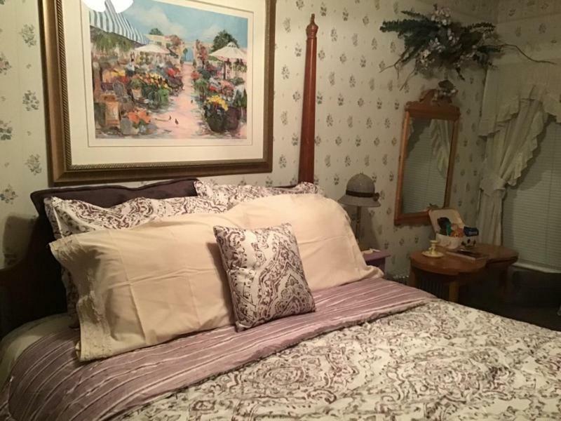 Brookview Manor Inn Canadensis Экстерьер фото