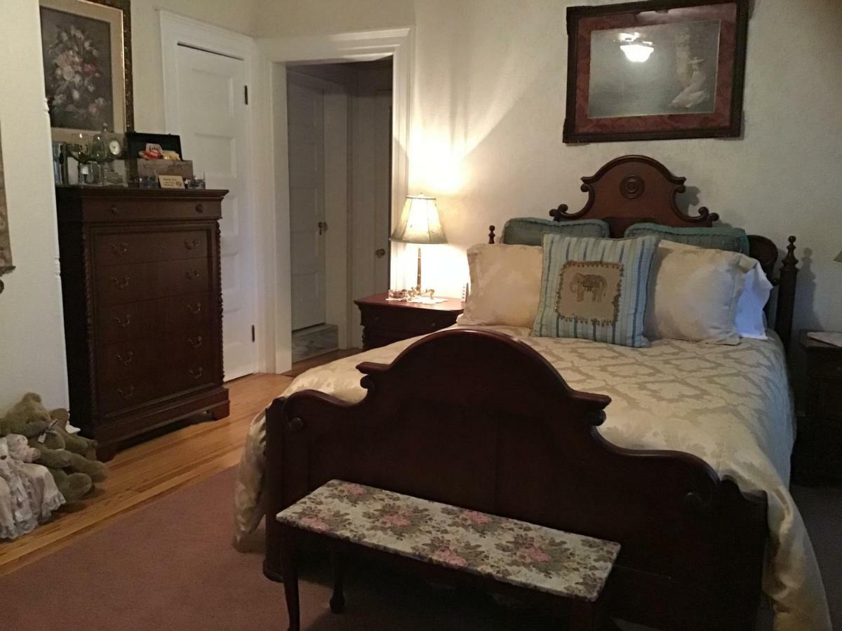 Brookview Manor Inn Canadensis Экстерьер фото